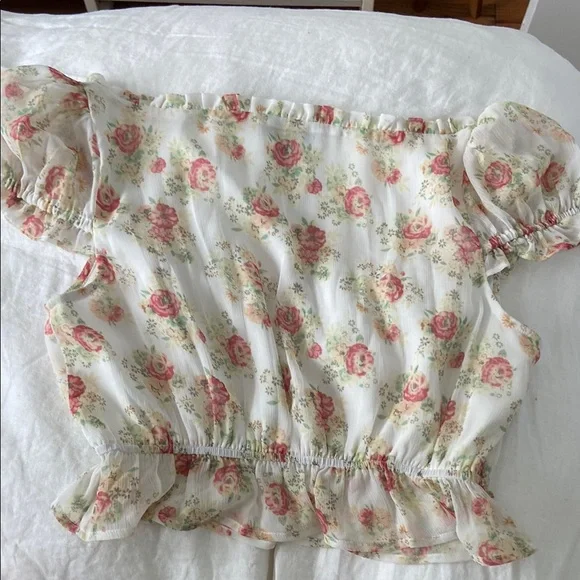 Floral Off-Shoulder Top - Picture 2 of 4